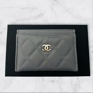 **Sold** Chanel Caviar Card Case